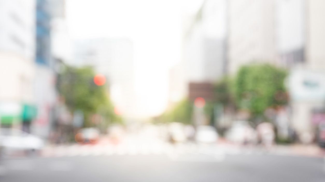 defocused city