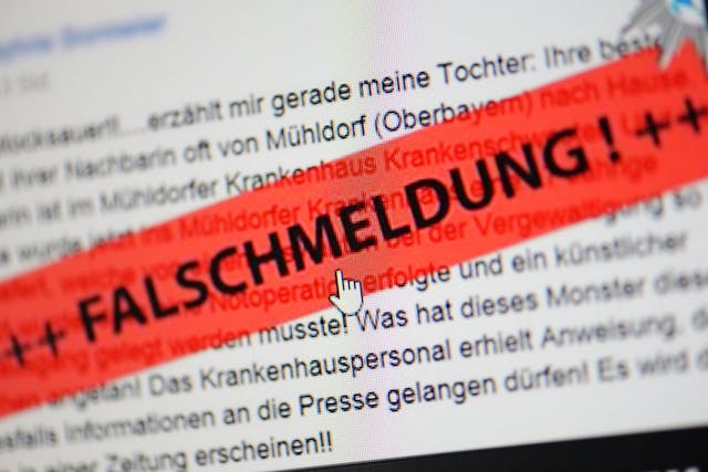 Fakenews Hassrede Facebook Entfernt Querdenker Kanale Digital Heute At