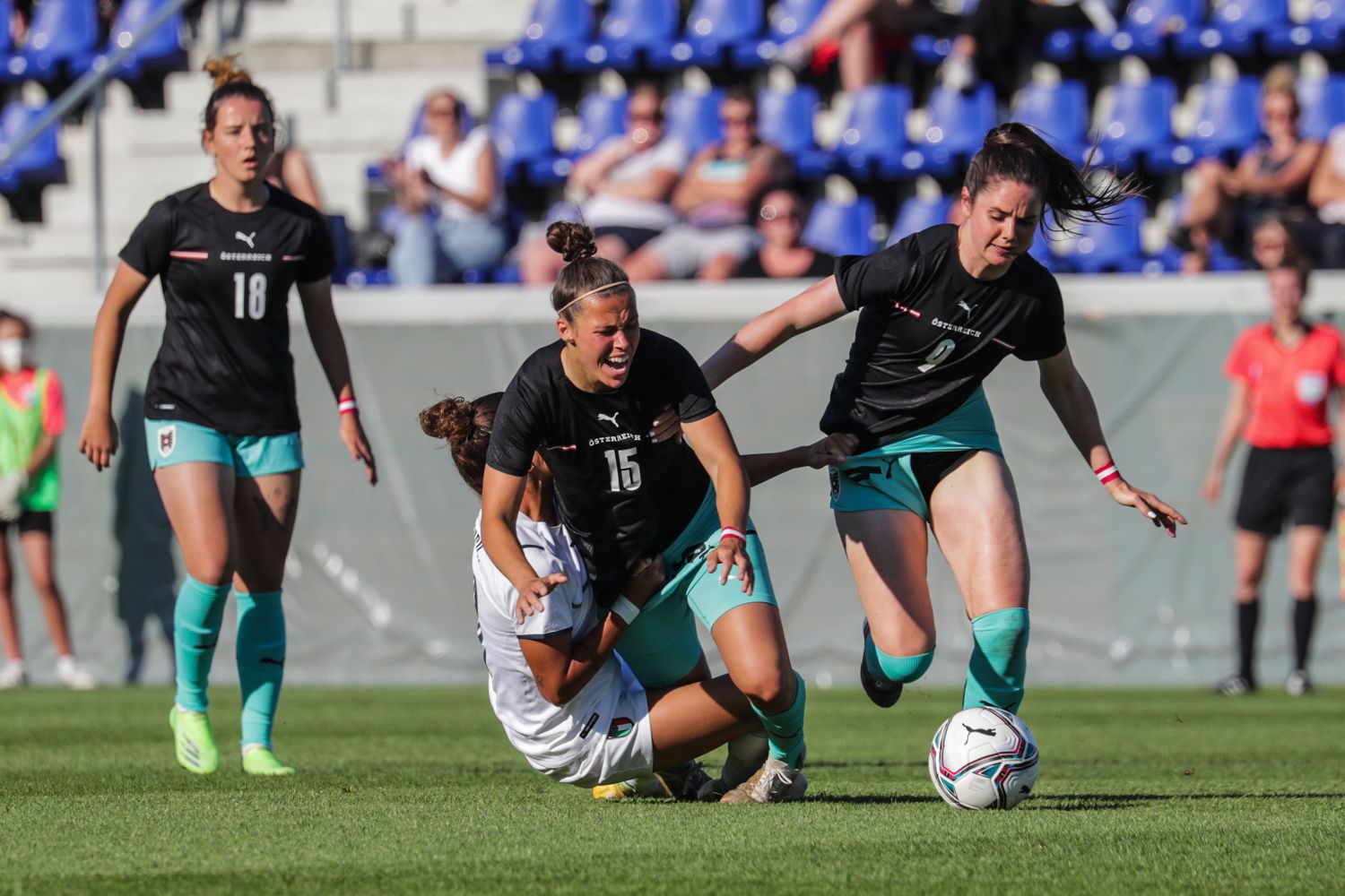 Nicole Billa und Co. schlagen Lettland. 