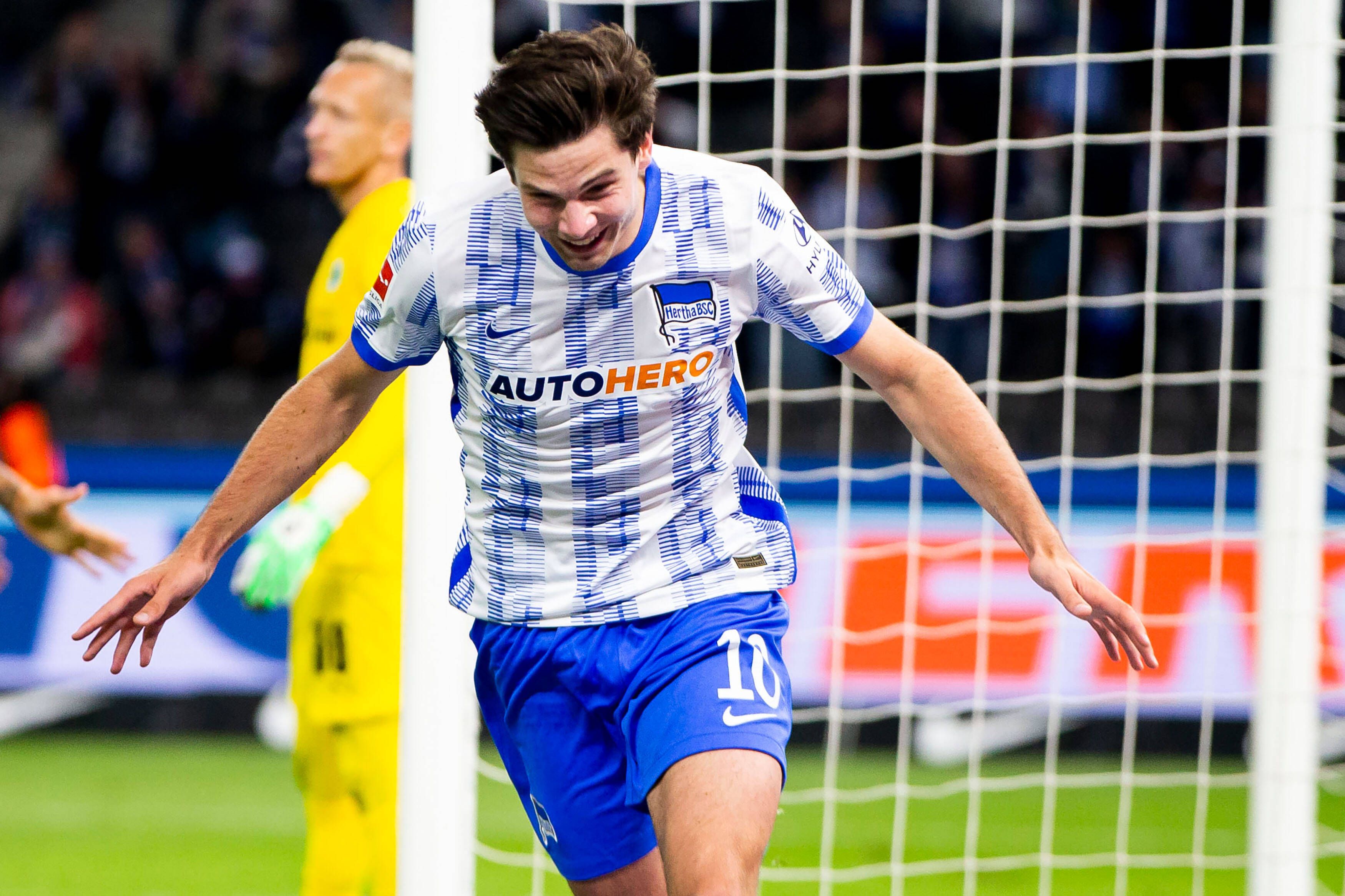 Jurgen Ekkelenkamp gelingt der 1:1-Ausgleich. 