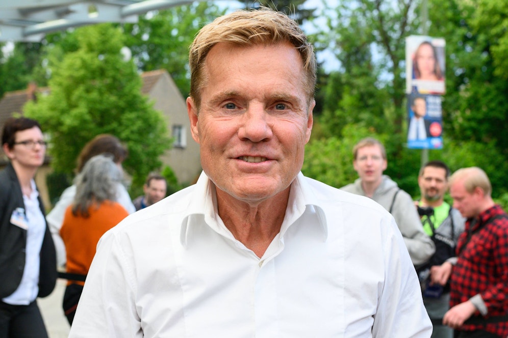 Pop-Titan Dieter Bohlen hütet derzeit das Bett.&nbsp;