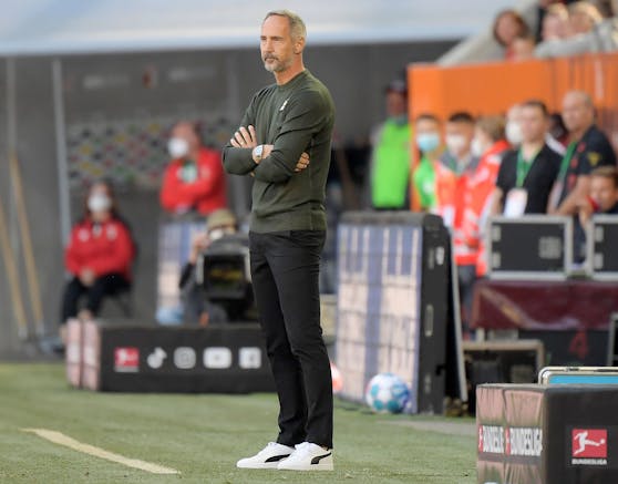 Adi Hütter verliert mit Borussia Mönchengladbach. 
