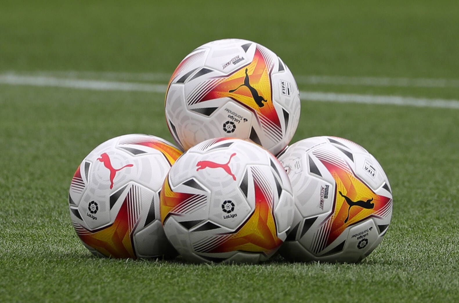 Barcelona und Real gehen gegen die Liga vor. 