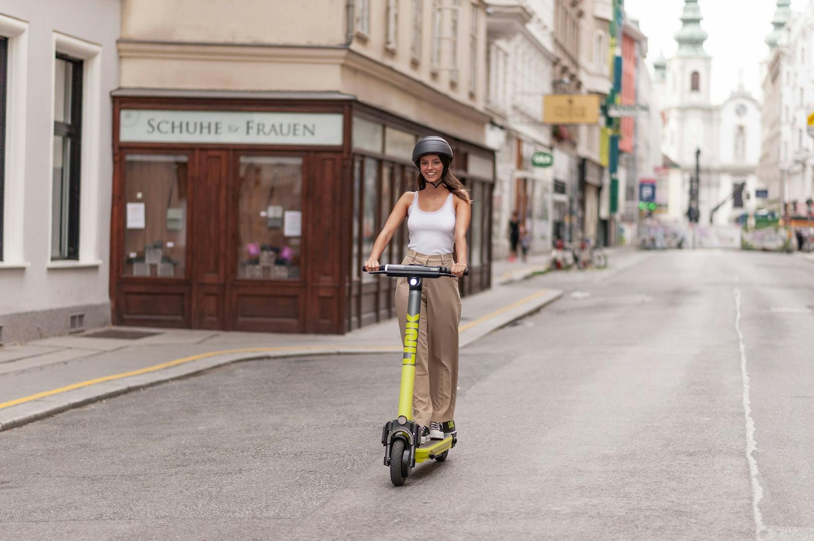 Superpedestrian fördert nachhaltige Fortbewegung und bietet kostenlose E-Scooter-Fahrten an.