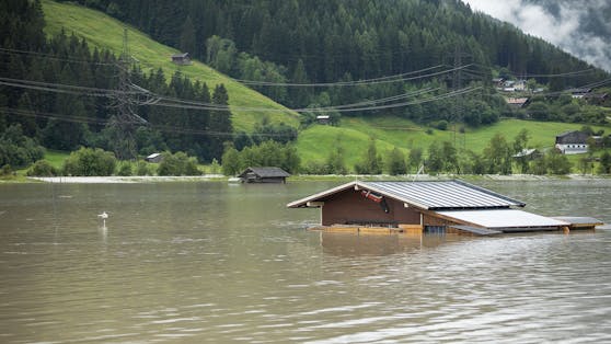 Der vergangene Sommer war mit seinen extremen Hitzewellen, verheerenden Überschwemmungen, Muren und Waldbränden nur ein Vorgeschmack, wie sich die globale Klimakrise auf unser aller Leben auswirkt.