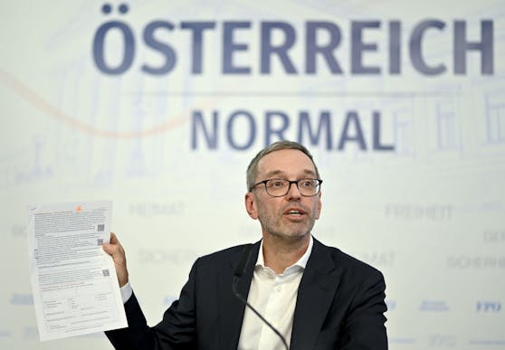 Der FPÖ-Chef hat die Anklageschrift gegen Wolfgang Rosam fertig. Es geht um Unterlassung der Behauptung, Herbert Kickl sei "heimlich geimpft" worden (Symbolfoto).