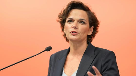 Pamela Rendi-Wagner fordert Antworten vom Kanzler.