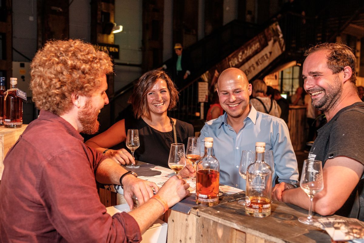 Die Spirituosen können bei geführten Tastings und dem Ginwalk verkostet werden.