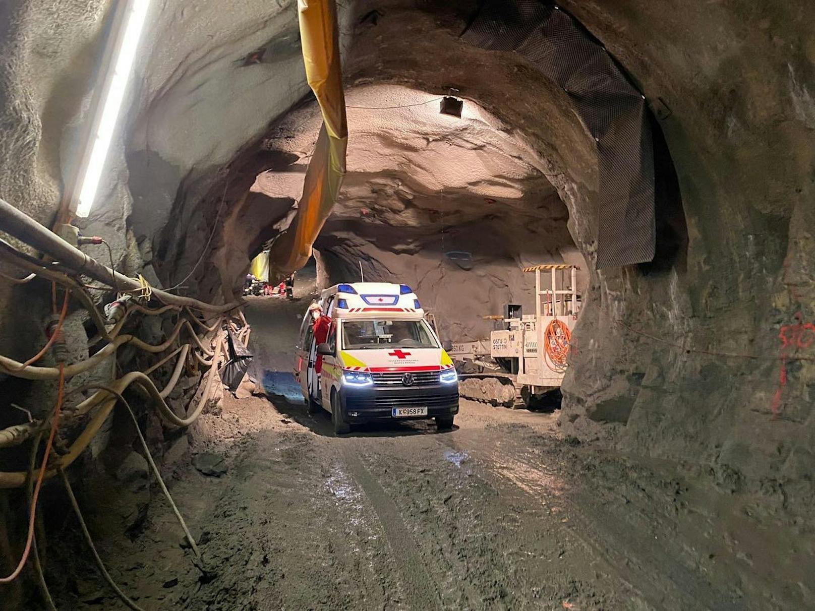 Das Unglück ereignete sich&nbsp;ca. 350 Meter nach dem Tunnelportal.