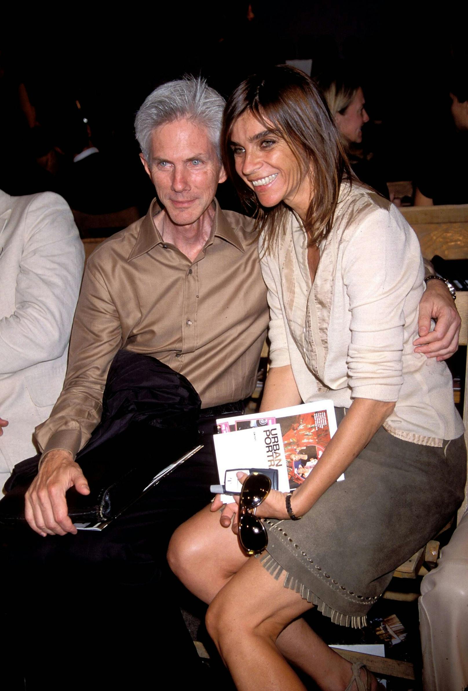 Richard Buckley 2002 mit der damals noch französischen "Vogue"-Modejournalistin Carine Roitfeld.