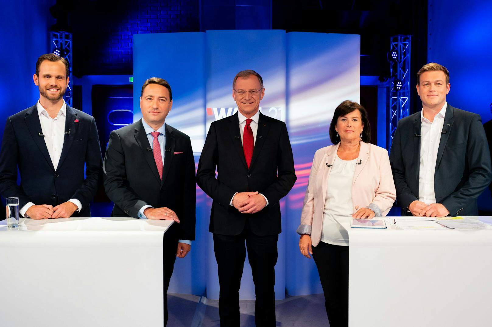 Die Spitzenkandidaten (v.li.): Eypeltauer, Haimbuchner, Stelzer, Gerstorfer, Kaineder