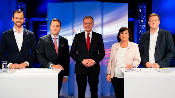 Die Spitzenkandidaten (v.li.): Eypeltauer, Haimbuchner, Stelzer, Gerstorfer, Kaineder