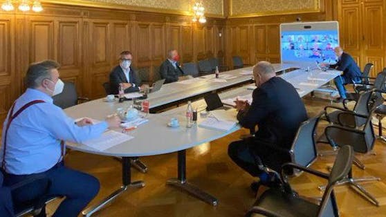 Wiens Bürgermeister Michael Ludwig (SPÖ) hat für Donnerstagvormittag seinen Corona-Expertenstab einberufen.