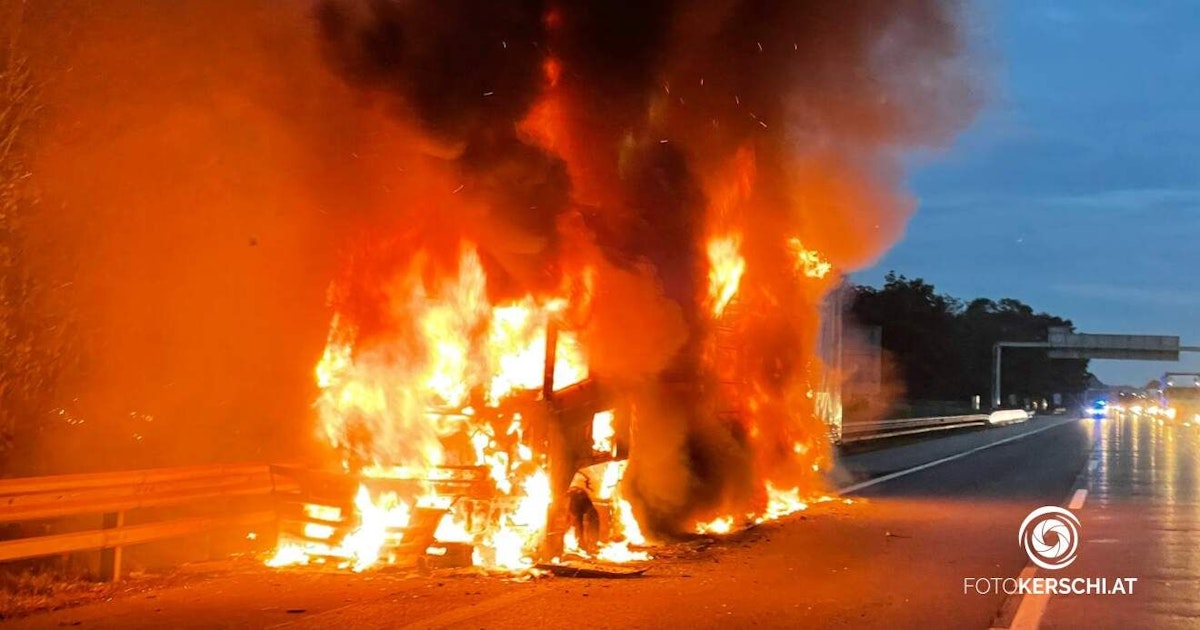In den frühen Morgenstunden brannte auf der A1 zwischen Enns und St. Valentin ein am Pannenstreifen stehender Lkw. 