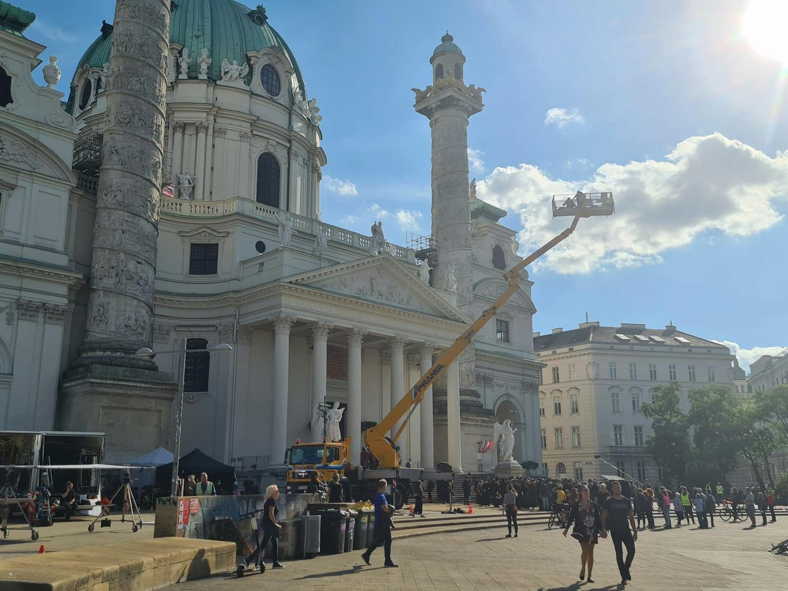 Am Karlsplatz wird derzeit ein Film gedreht. 