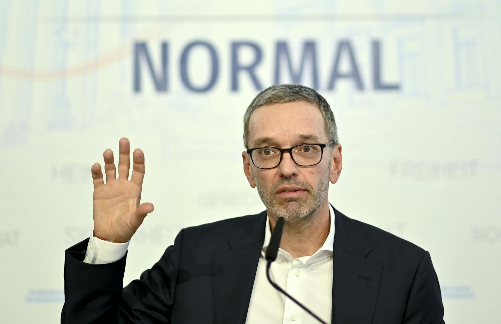 FPÖ-Chef Herbert Kickl gibt "persönliche Erklärung" ab