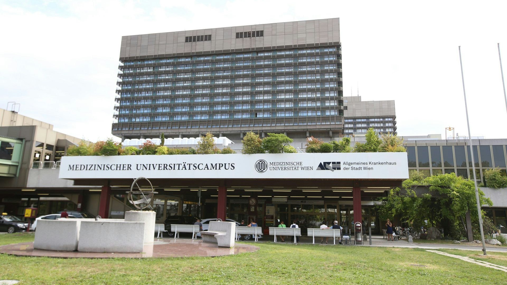 Das AKH ist Österreichs größtes Krankenhaus – nun gelten strenge Corona-Regeln.