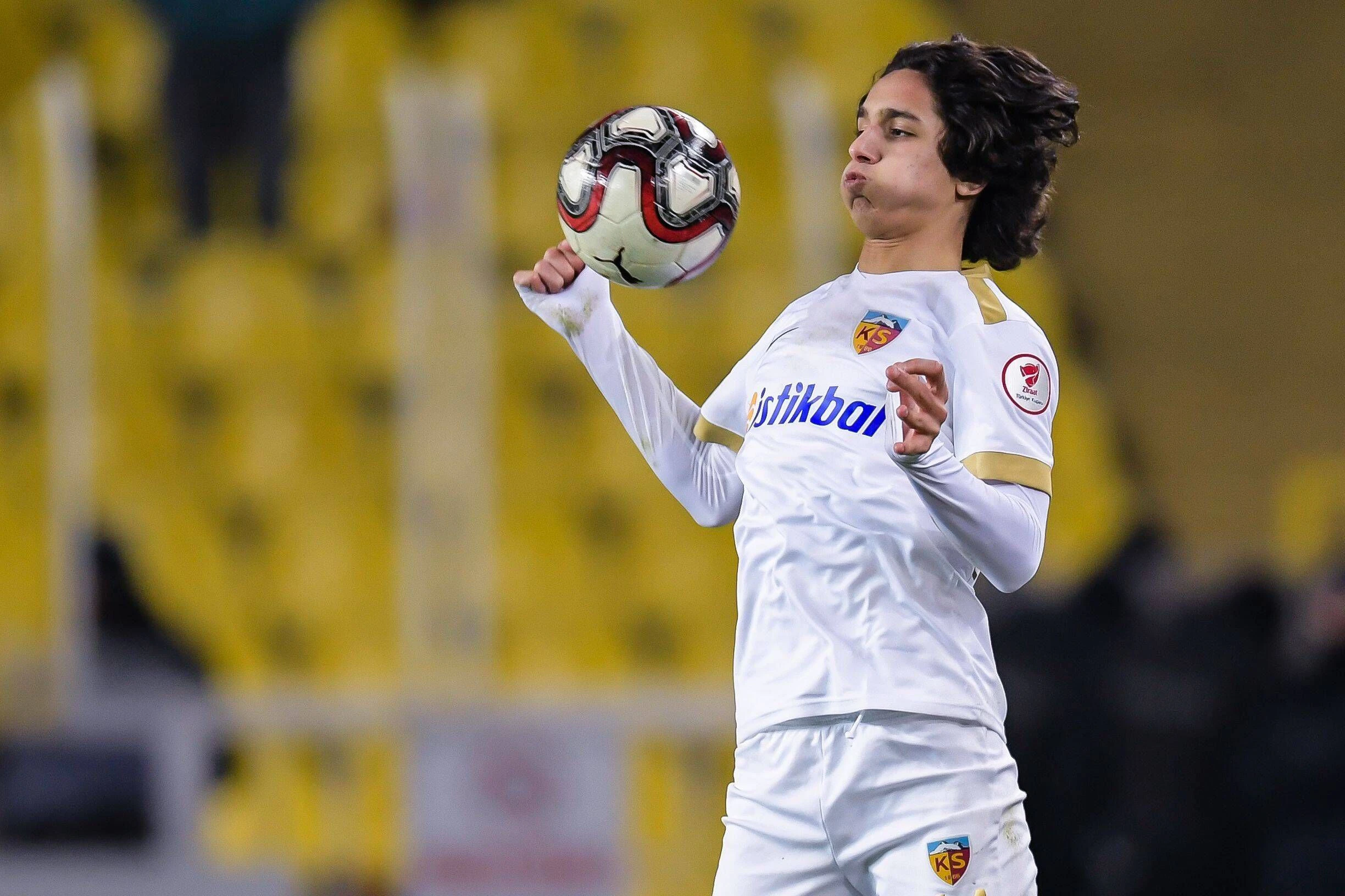 Emre Demir wechselt zum FC Barcelona. 