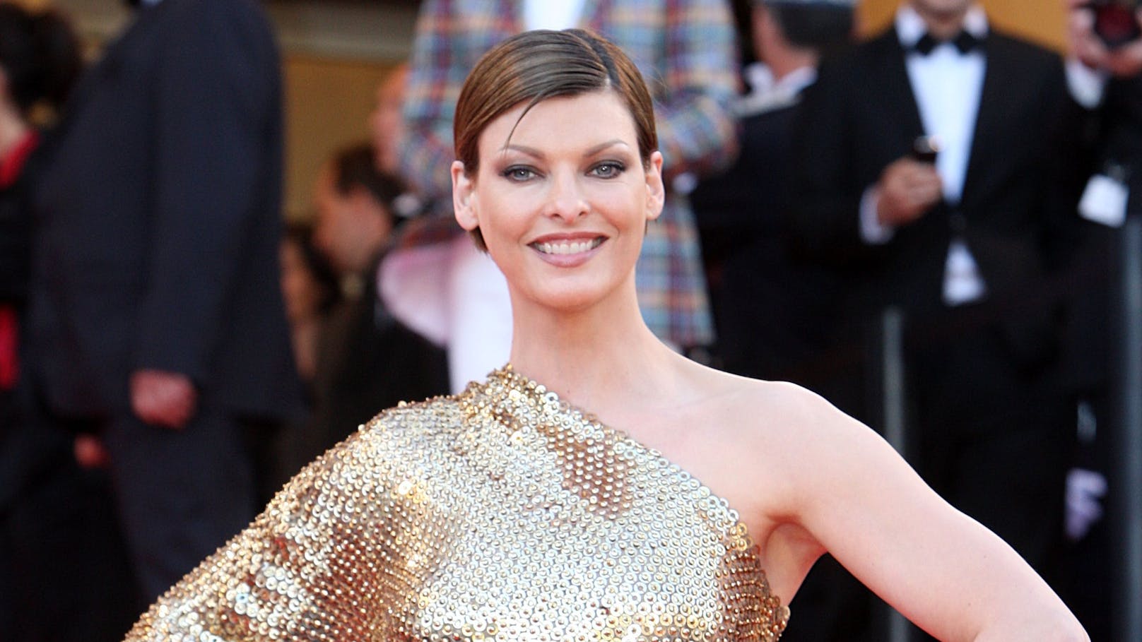 Linda Evangelista bei den&nbsp;Internationalen Filmfestspielen von Cannes&nbsp; im Jahr 2008 - noch ohne "brutaler Entstellung".&nbsp;