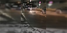 Rohrbruch in Wien: Straße komplett geflutet