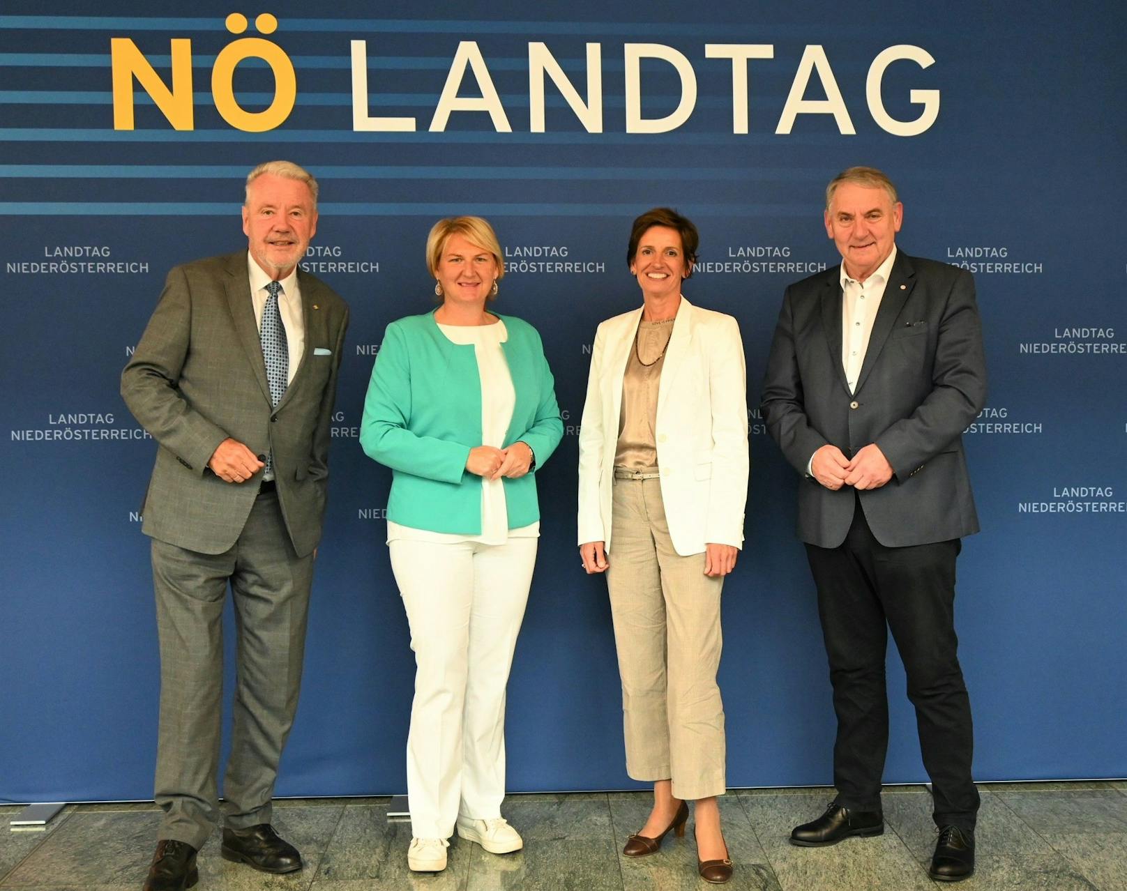 Klaus Schneeberger (ÖVP), Helga Krismer (Grüne), Indra Collini (NEOS) und Reinhard Hundsmüller (SPÖ).