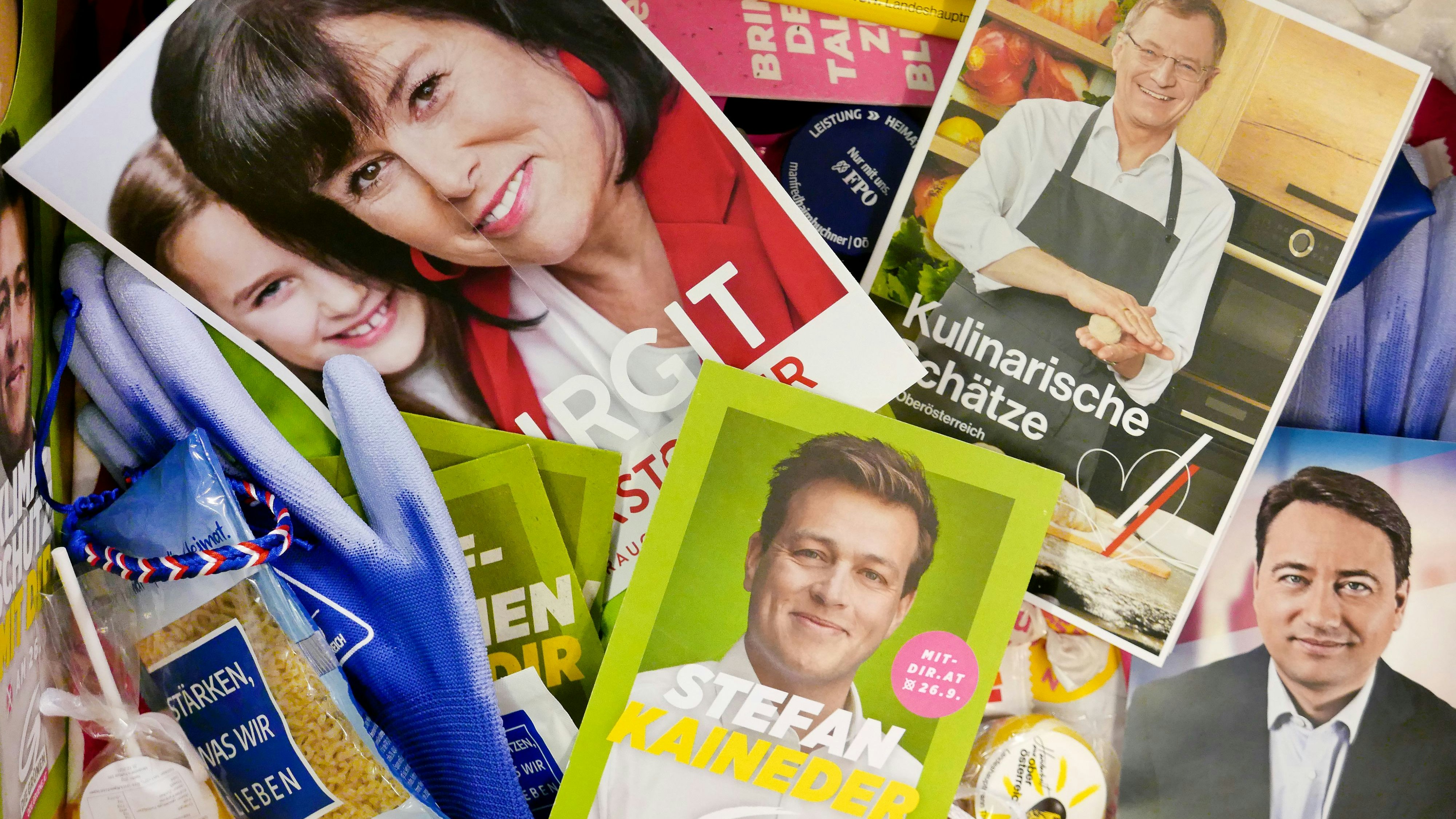 Download von www.picturedesk.com am 24.09.2021 (12:22).  ABD0023_20210831 - LINZ - ÖSTERREICH: ++ THEMENBILD ++ Illustration zum Thema "Landtagswahl am 26. September 2021 in Oberösterreich": Im Bild Wahlgeschenke und Infomaterial der wahlwerbenden Parteien. - FOTO: APA/HANS KLAUS TECHT - 20210827_PD15610 - Rechteinfo: Rights Managed (RM)
