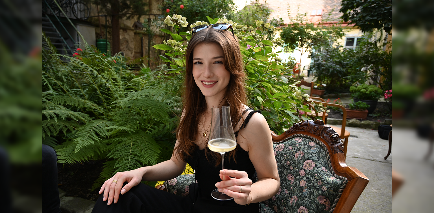 Der Garten des "Champagne Charakters" lädt zum Verweilen ein.