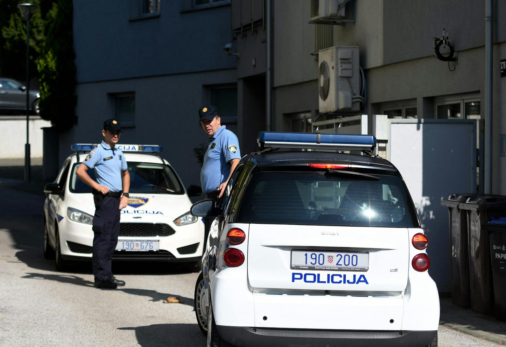 Ein Österreicher soll seine drei Kinder in einem Haus in der Nähe von Zagreb getötet haben.