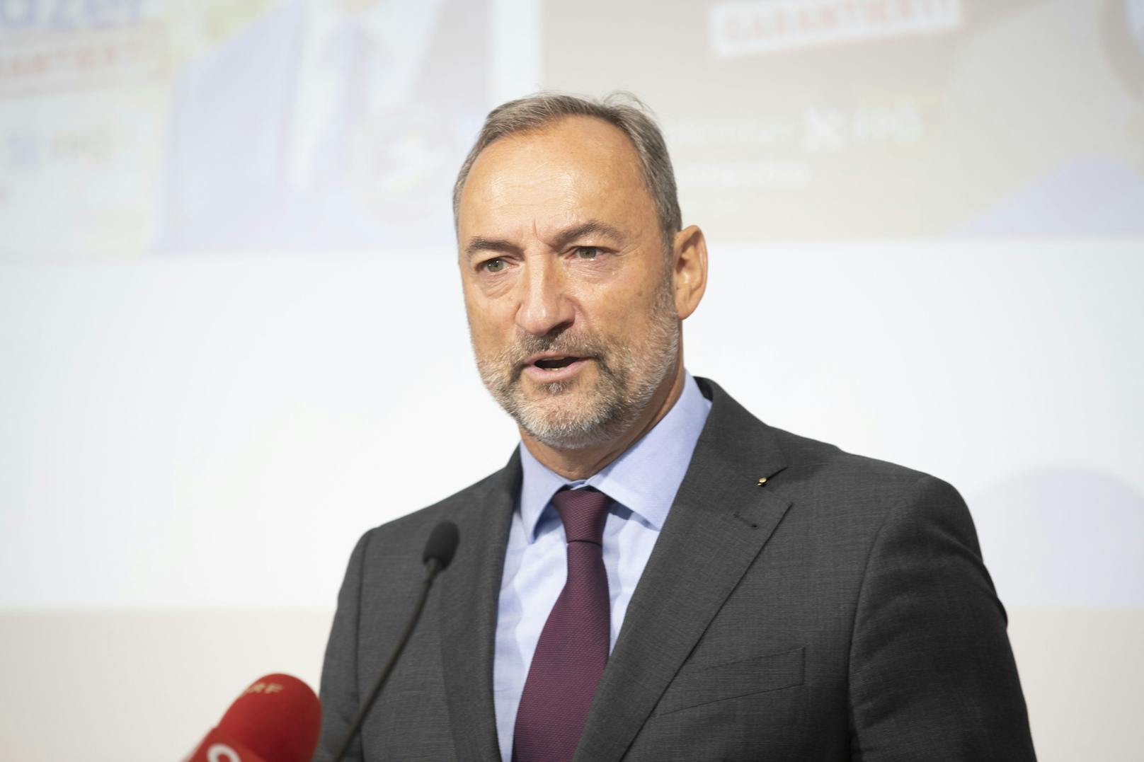 Vizebürgermeister Mario Eustacchio (FPÖ) im Rahmen der Präsentation der Wahlplakate der FPÖ Graz.