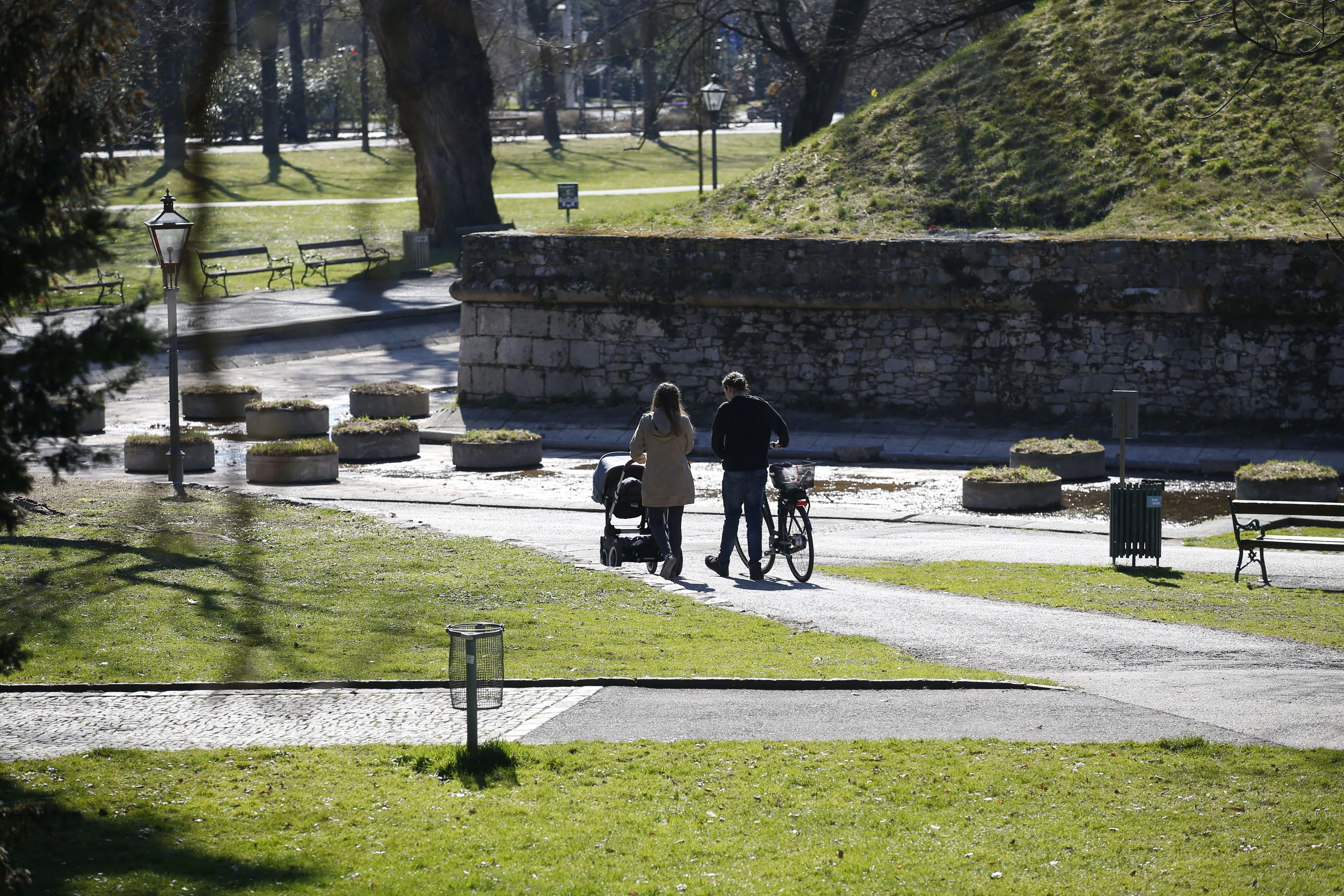 Im Grazer Stadtpark kam es zu eine brutalen Überfall.