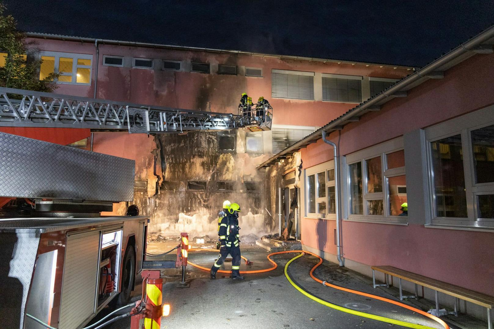 Bilder vom Löscheinsatz der Feuerwehr