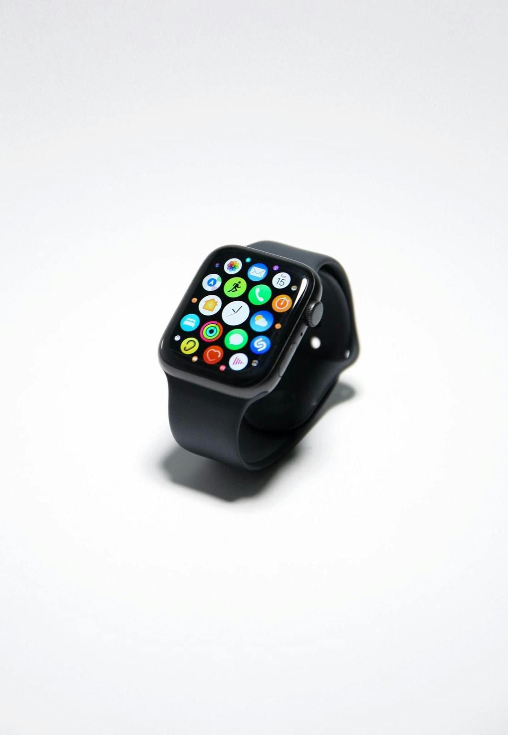 Auch Apple Watches könnten dabei behilflich sein, da sie Indikatoren wie die Herzfrequenz…