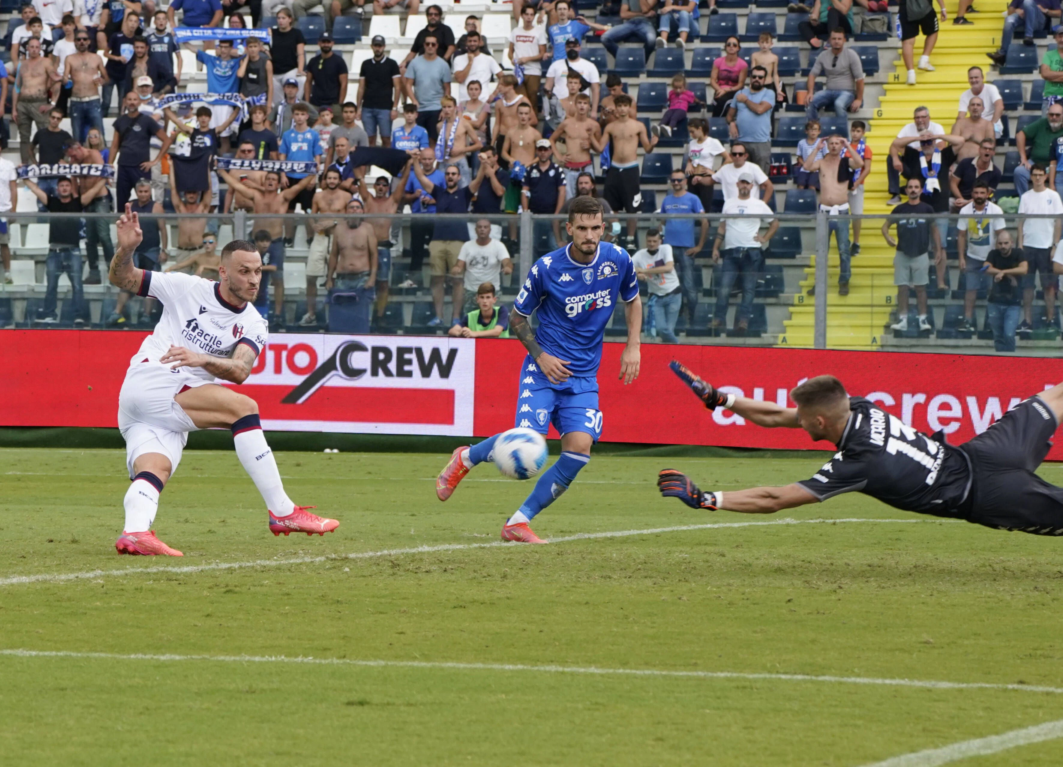 Marco Arnautovic trifft gegen Empoli.