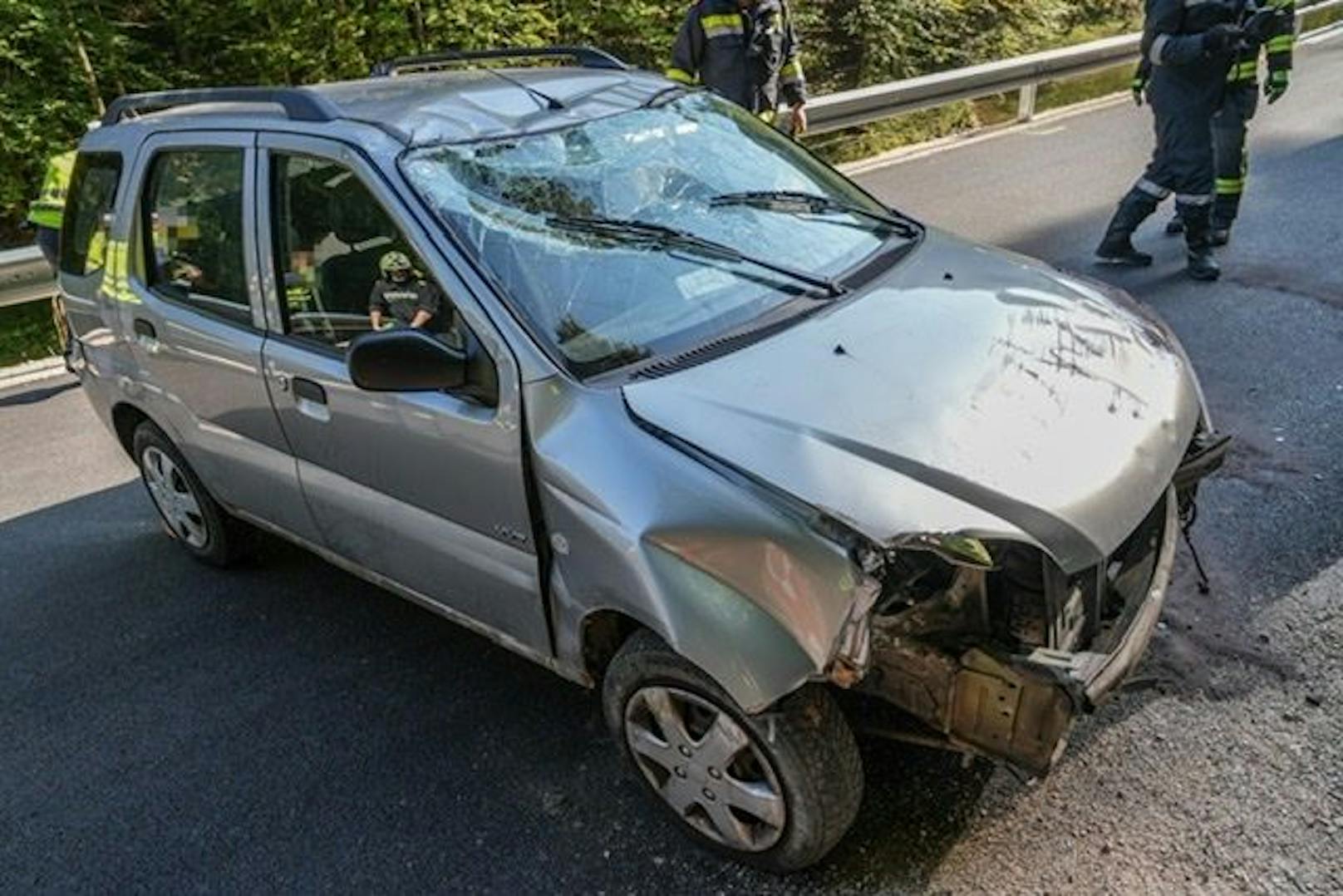 Die Einsatzkräfte vor Ort.