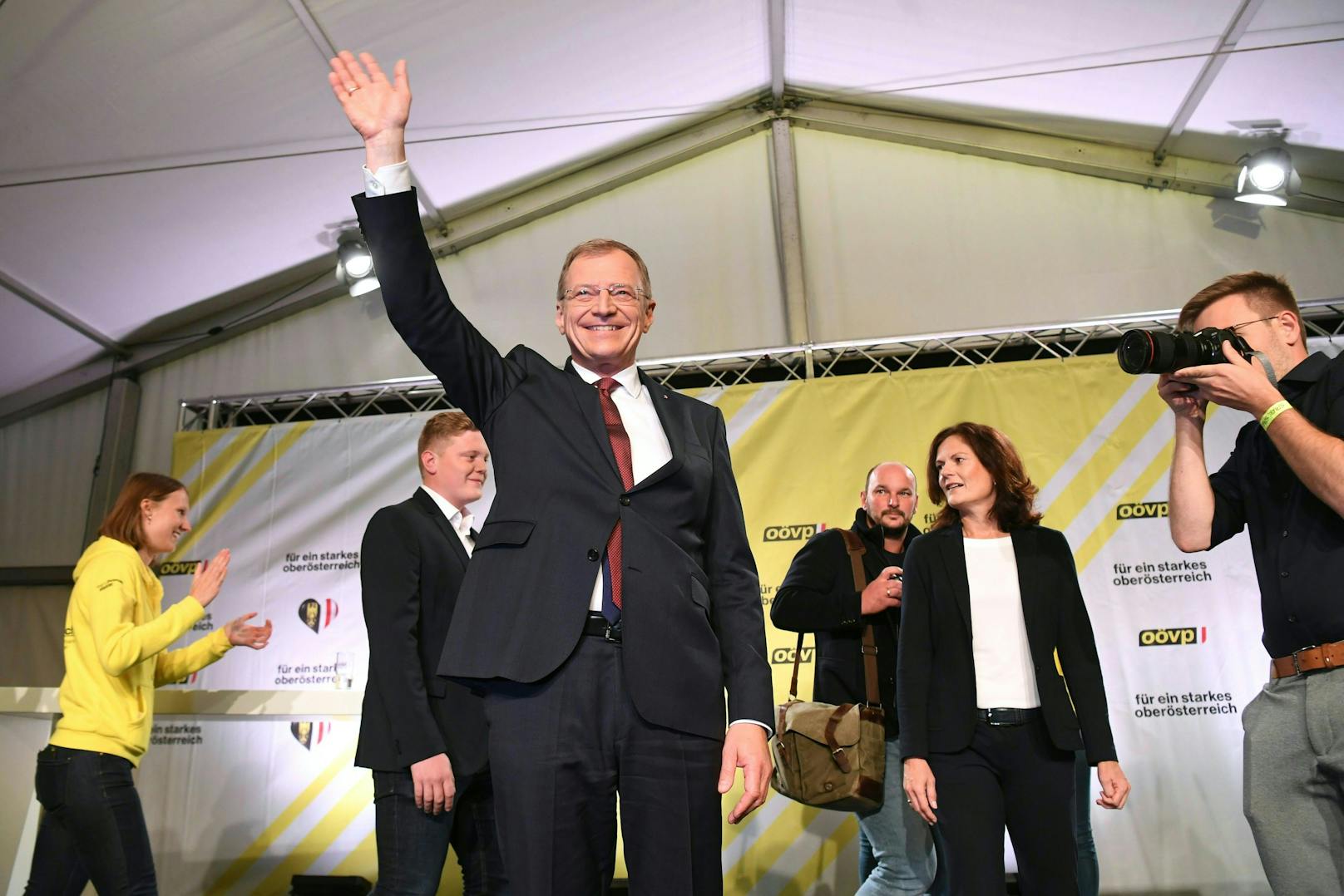 Der oberösterreichische Landeshauptmann Thomas Stelzer wurde bei der Landtagswahl erneut Wahlsieger. 
