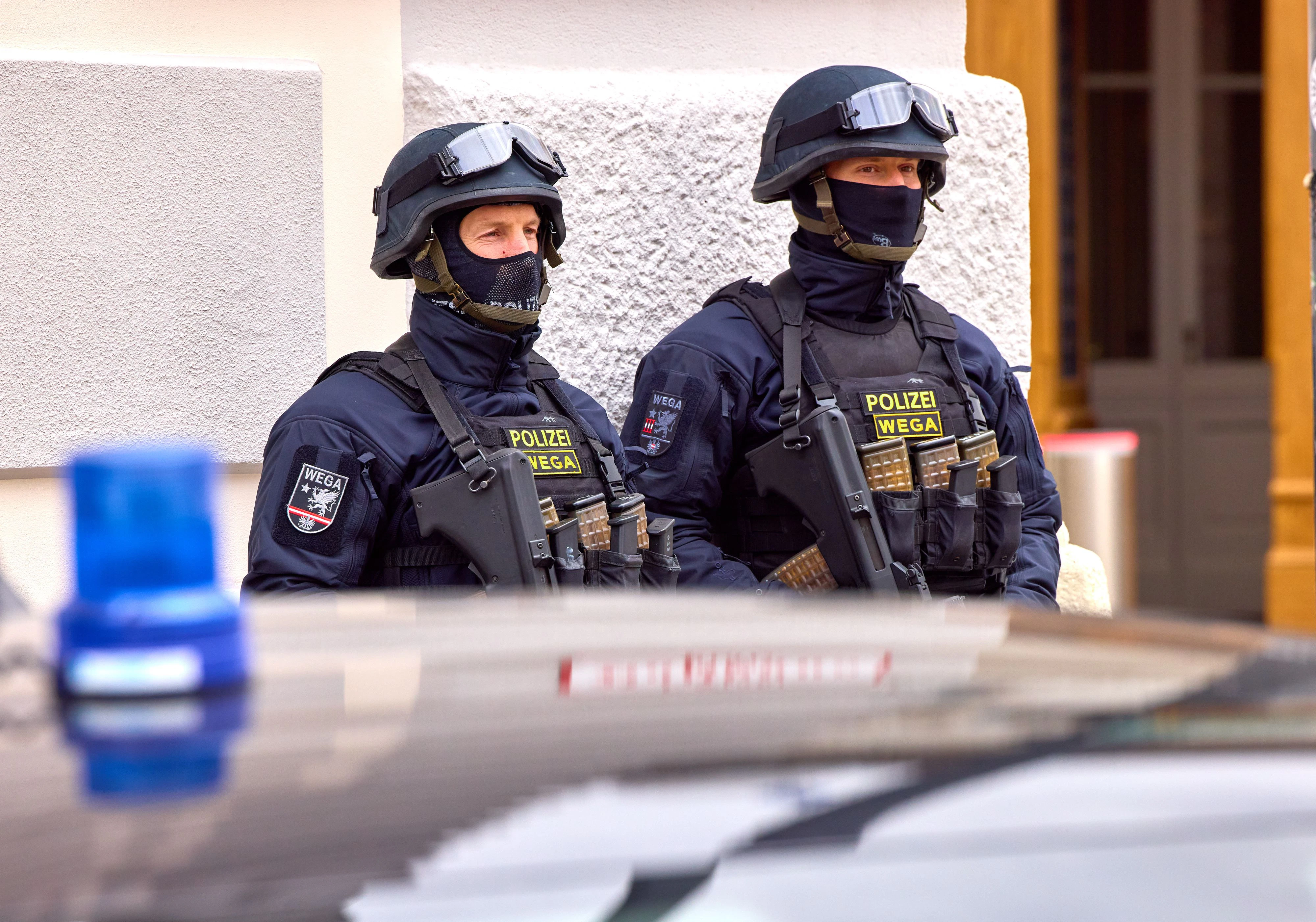 Beamte der WEGA und der Margaretener Polizei konnten den Tobenden festnehmen.