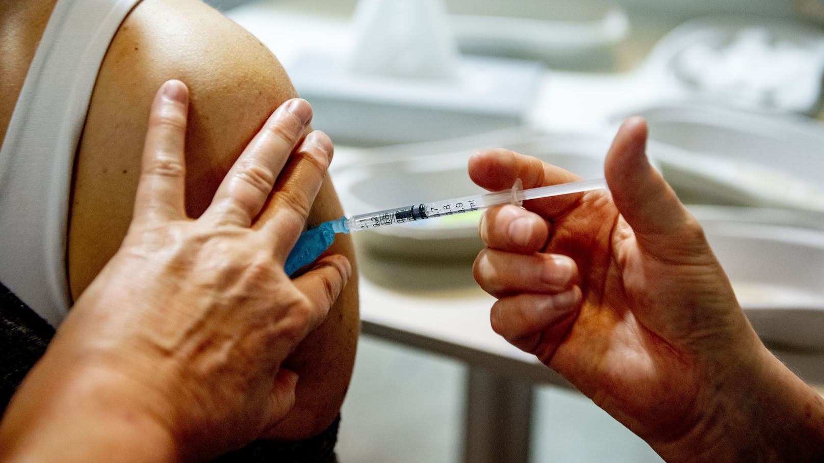 3.672.150 Personen haben in Österreich eine Booster-Impfung bekommen.