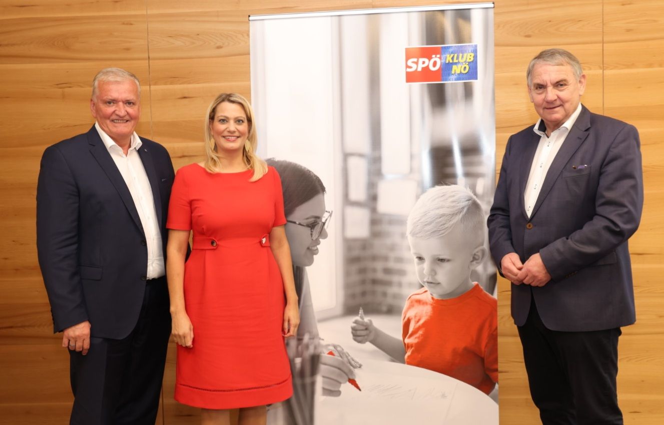 Landesvize Franz Schnabl, Klubobmann Reinhard Hundsmüller (r.) und Burgenlands Landesrätin Daniela Winkler