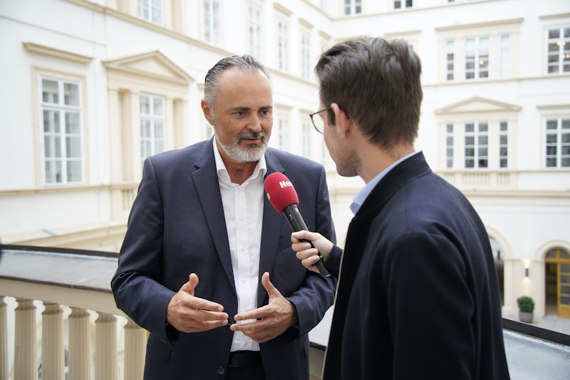 Im Anschluss sprach er im <em>"Heute"</em>-Interview über aktuelle Themen...