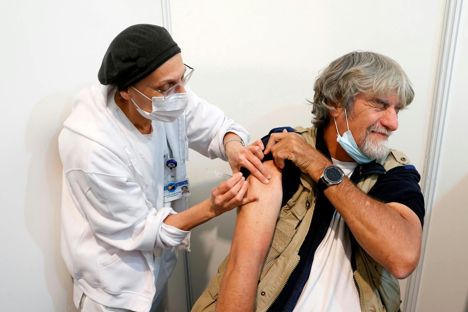 Rund 950.000 Menschen erhielten die Corona-Impfung bereits.