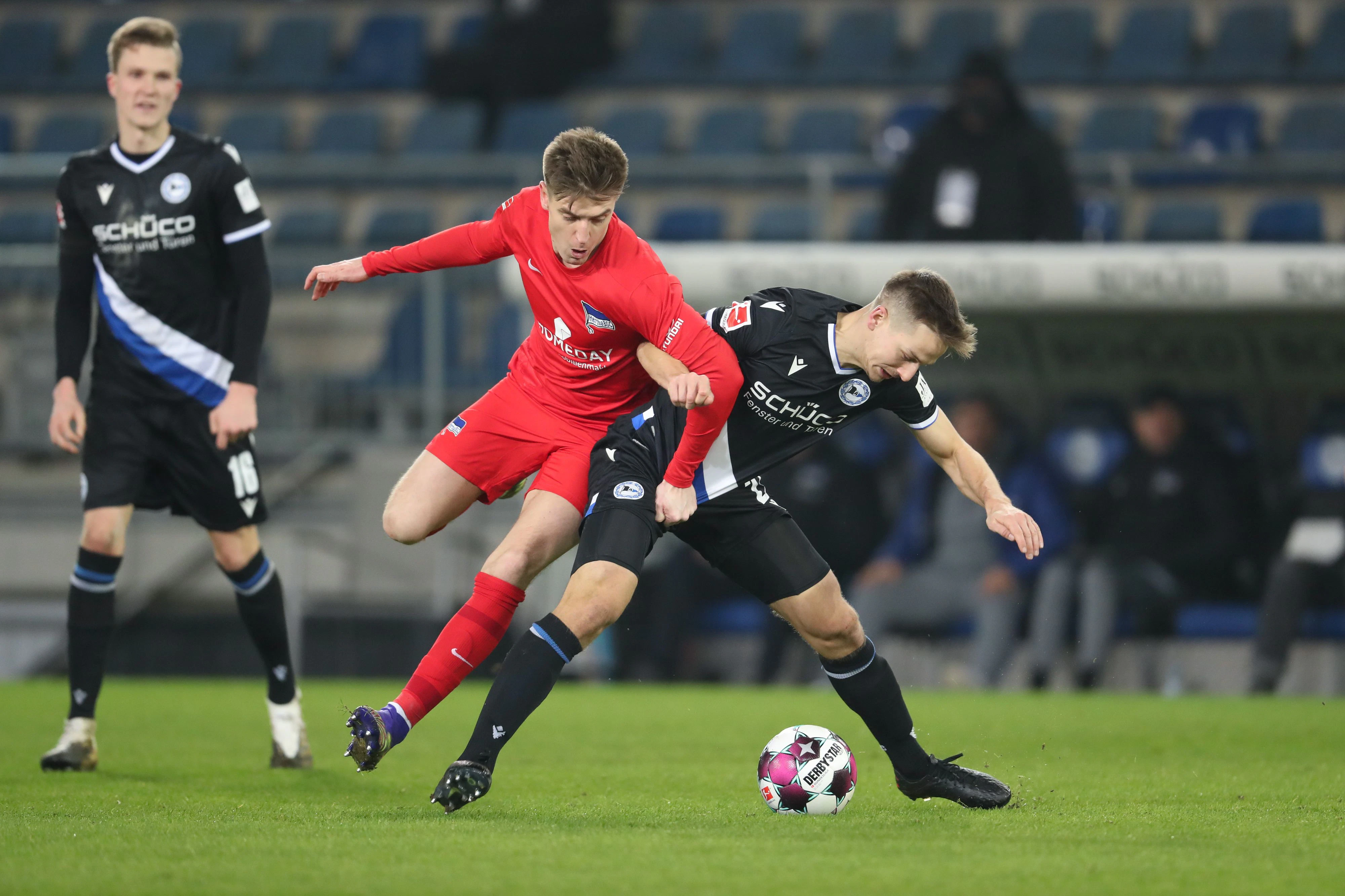 Enger Fight zwischen Bielefeld und Hertha.