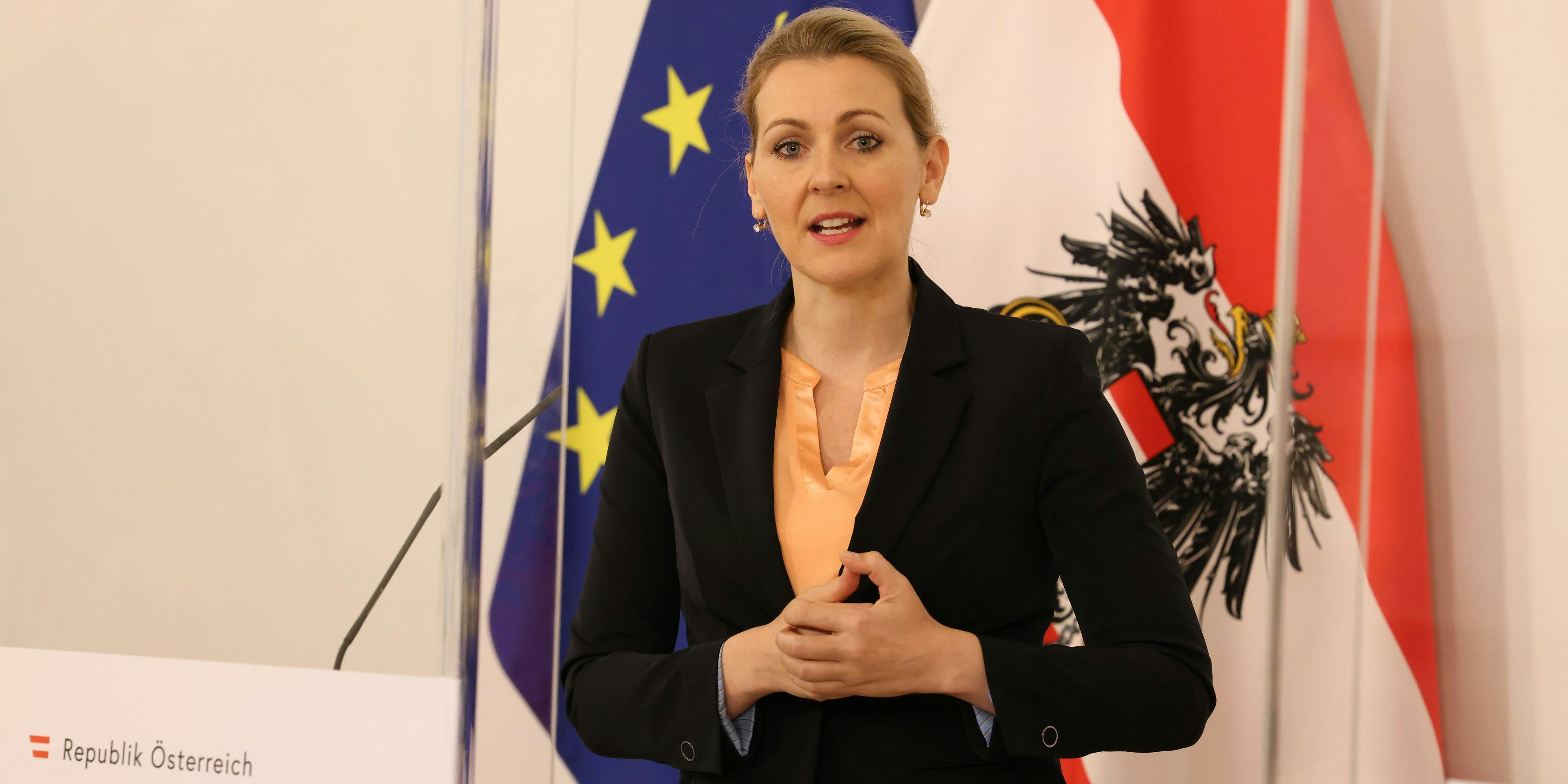 Ex-Ministerin Christine Aschbacher