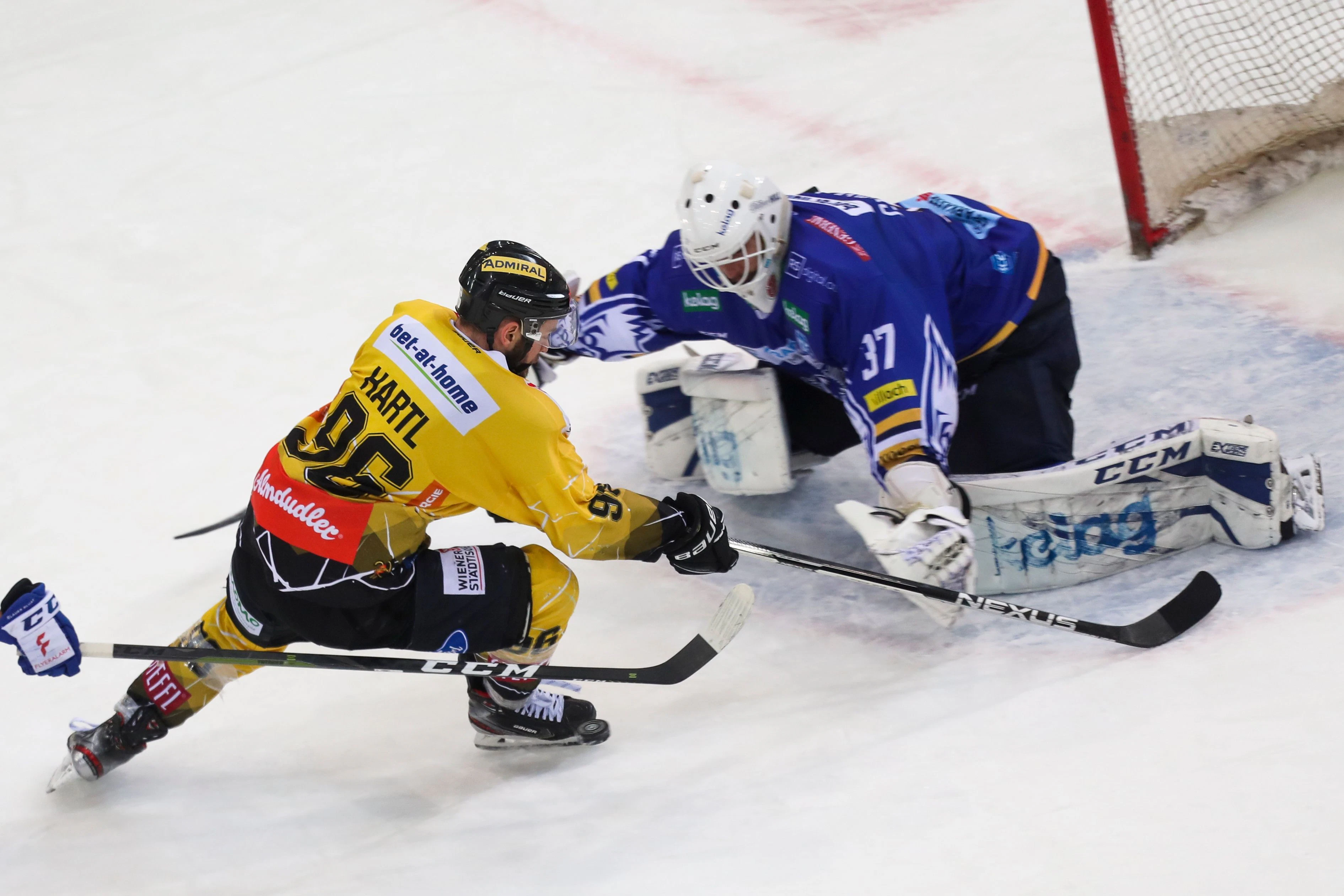 VSV-Goalie Kristers Gudlevskis brachte die Caps zur Verzweiflung.