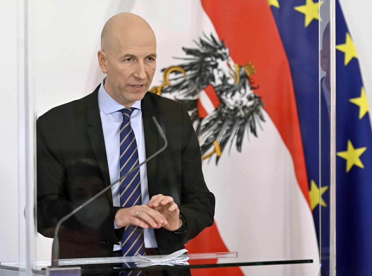 Heute.at - Arbeitslosengeld erhöhen? Neuer Minister legt sich fest