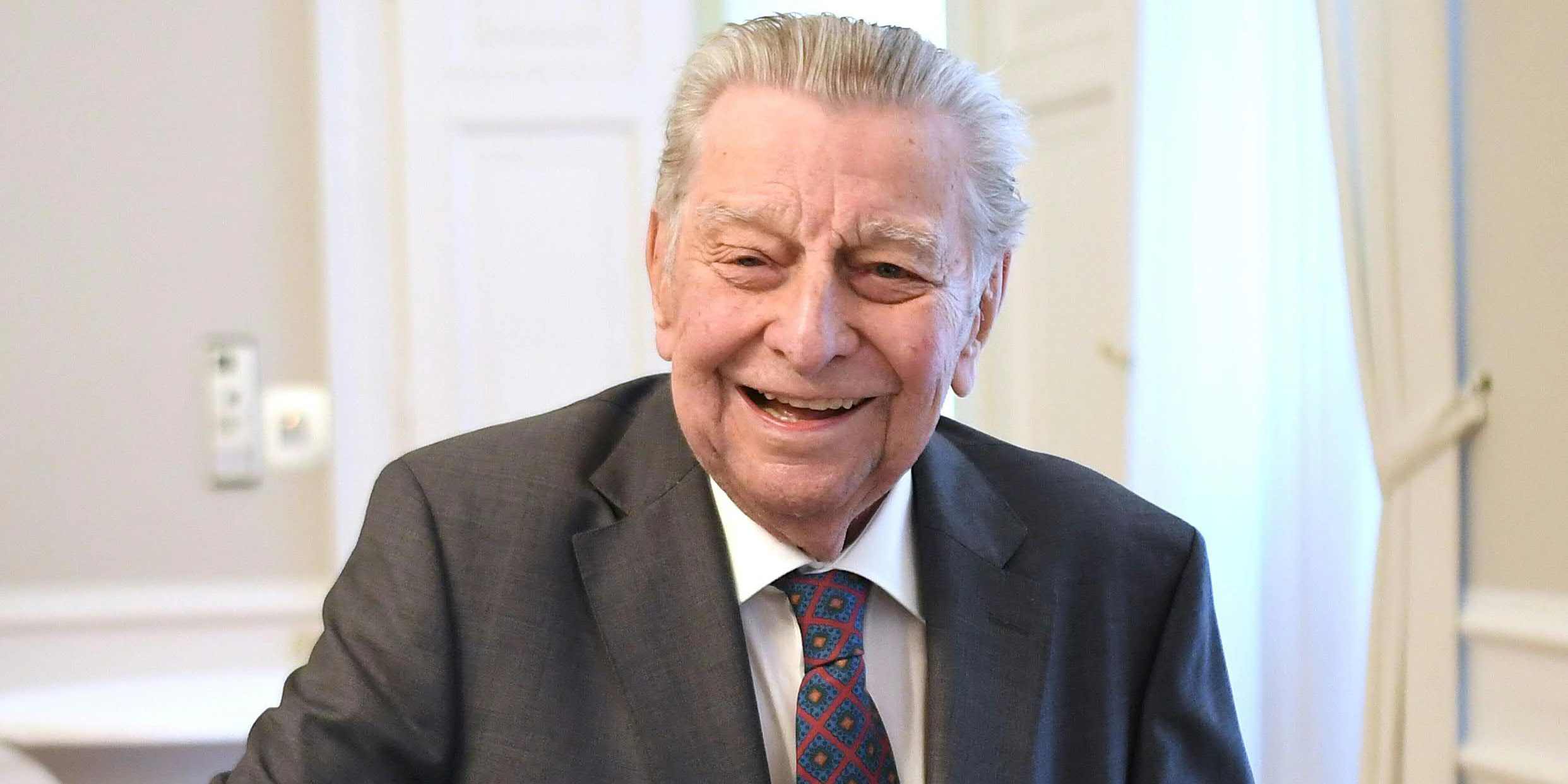 Hugo Portisch will Unentschlossenen die Angst vor der Impfung nehmen. 