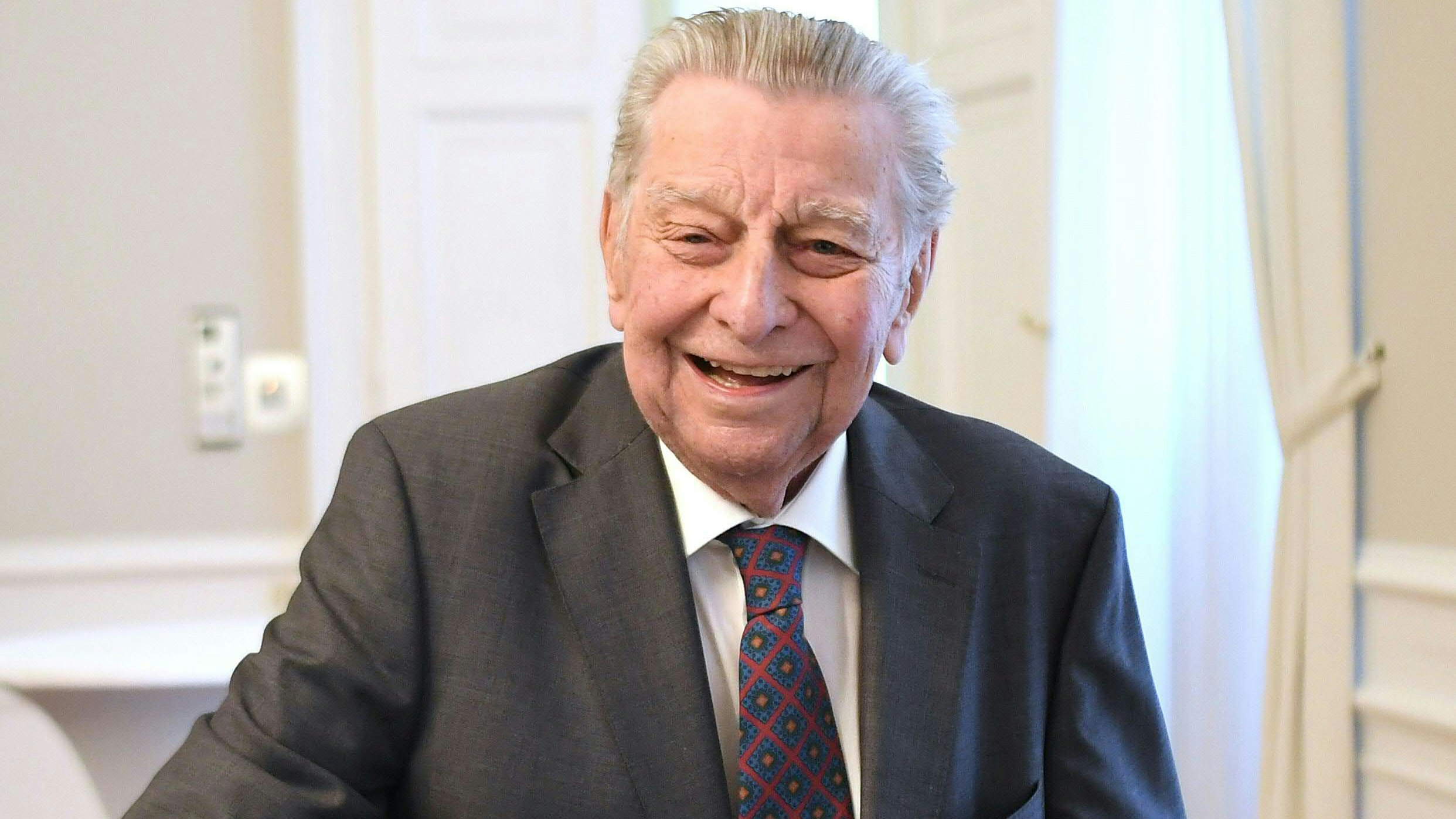 Hugo Portisch will Unentschlossenen die Angst vor der Impfung nehmen. 