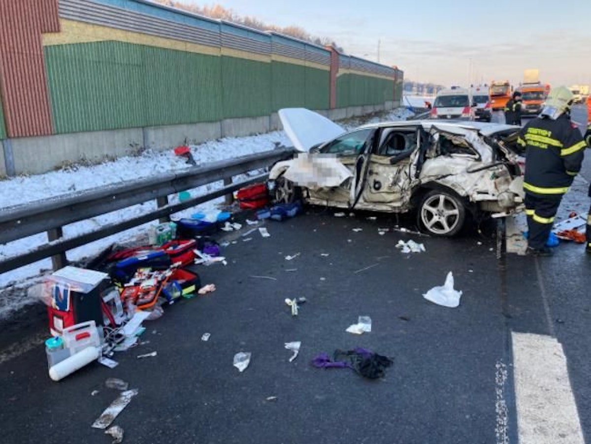 Schwerer Verkehrsunfall auf der A1