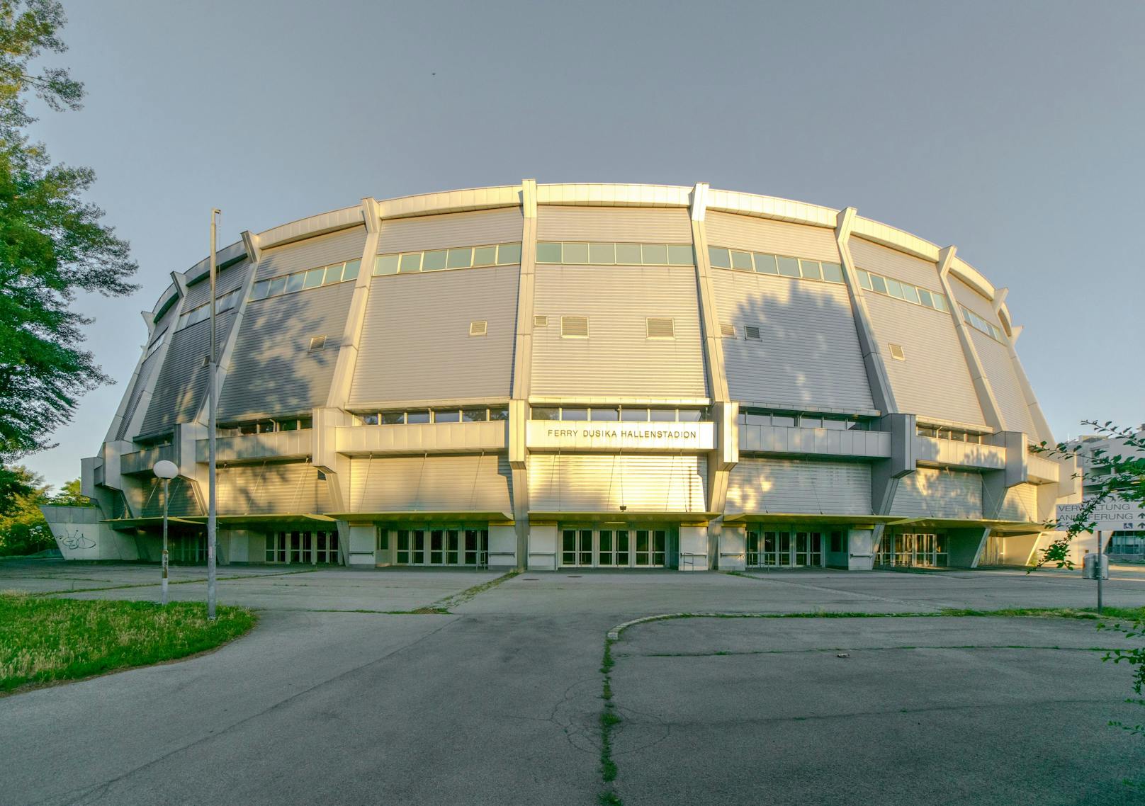 Das Ferry-Dusika-Stadion in der Leopoldstadt ist in die Jahre gekommen. Eine Sanierung wäre zu teuer, nun macht es Platz für eine neue, multifunktionale Sport- und Veranstaltungshalle.