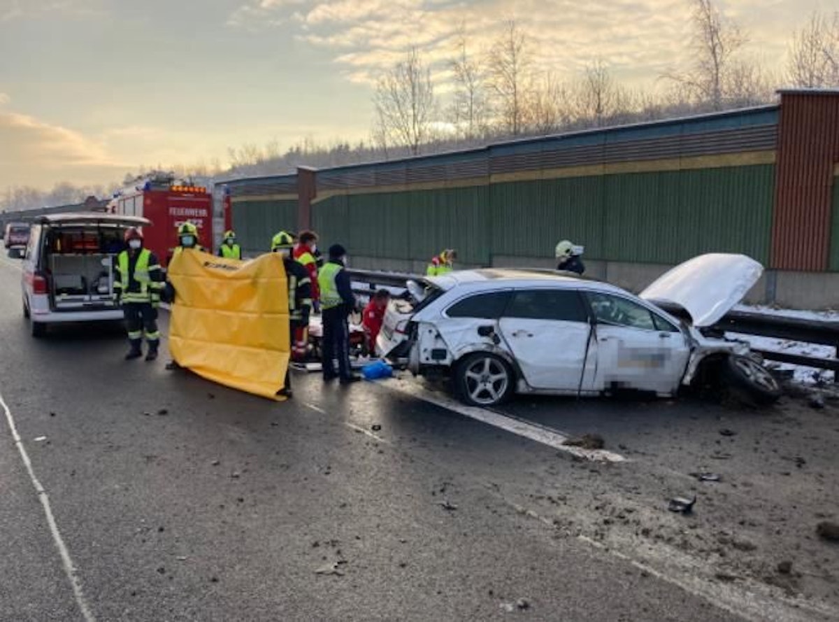 Schwerer Verkehrsunfall auf der A1