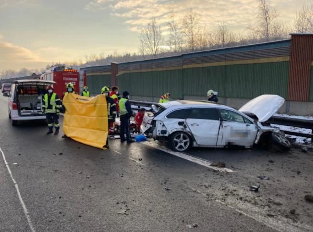 Schwerer Verkehrsunfall auf der A1